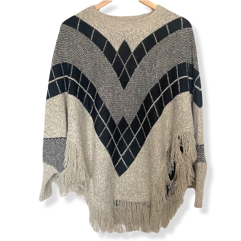 Monteau Womens Sz L Sweater Poncho Diamond Southwestern Cabincore Boho Academia